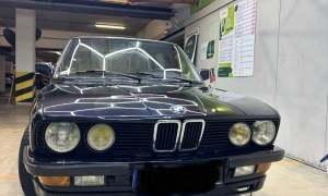 bmwe28
